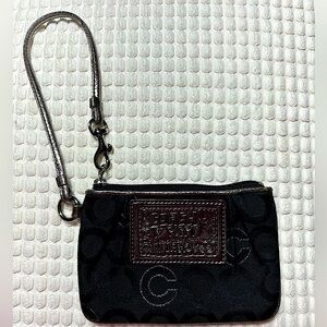 COACH Black Poppy Wristlet